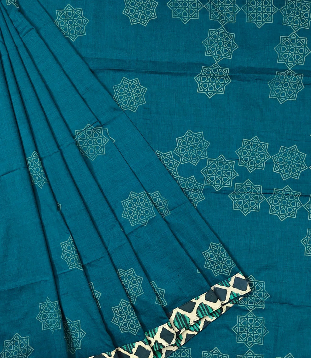 Sri: Art on fabric