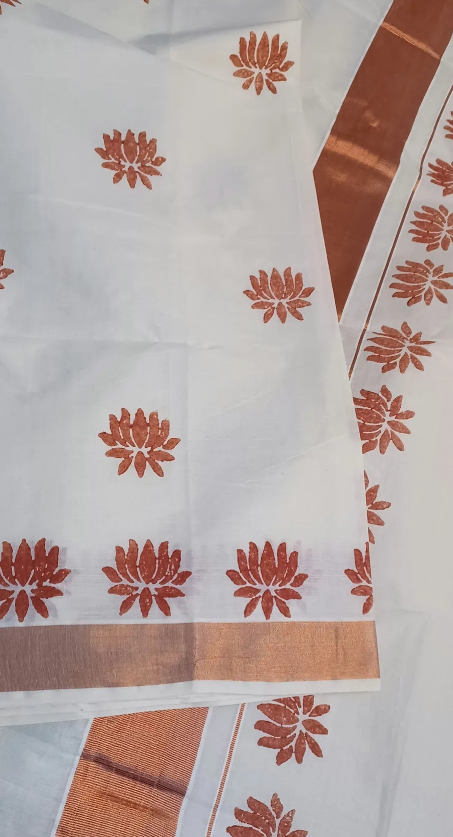 Kamadhenu: Kerala cotton saree